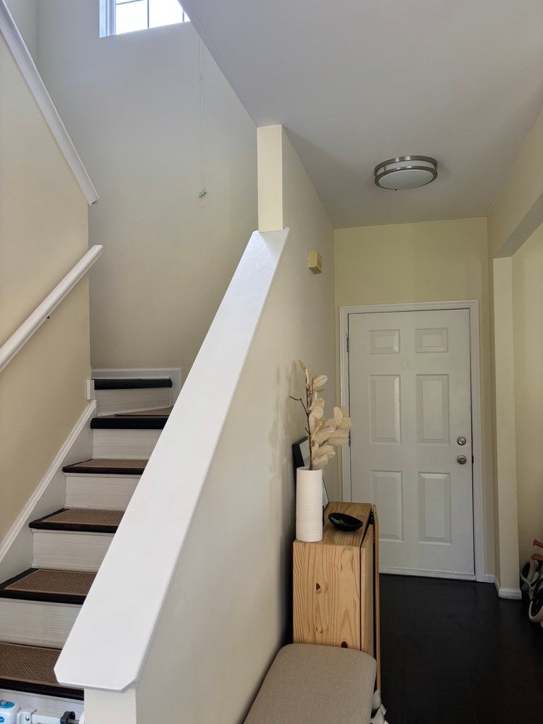958 SHORELINE Drive