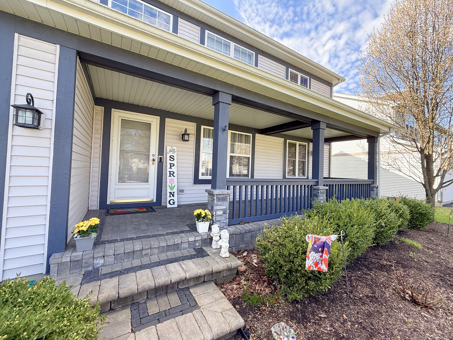 1739 Newbridge Circle