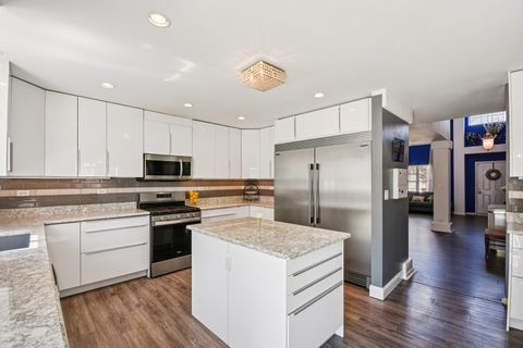 Tiny photo for 1739 Newbridge Circle, Elgin, IL 60123 (MLS # 12614699)