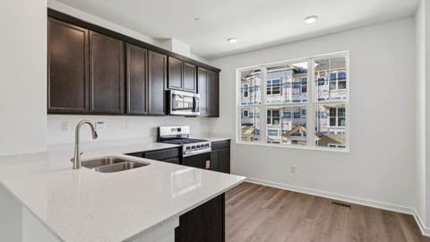 Tiny photo for 516 yosemite Way, Mundelein, IL 60060 (MLS # 12685015)