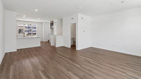 Tiny photo for 516 yosemite Way, Mundelein, IL 60060 (MLS # 12685015)