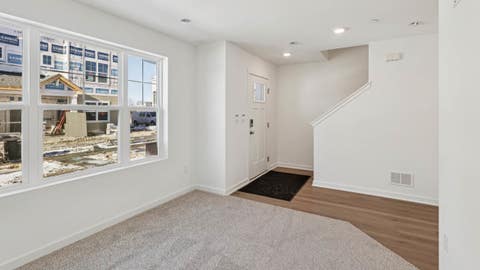 Tiny photo for 516 yosemite Way, Mundelein, IL 60060 (MLS # 12685015)