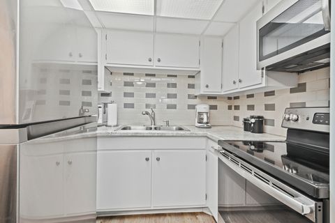 Tiny photo for 940 Holbrook Road #8B, Homewood, IL 60430 (MLS # 12454696)