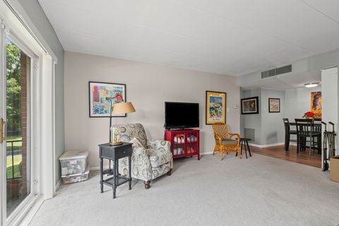 Tiny photo for 940 Holbrook Road #8B, Homewood, IL 60430 (MLS # 12454696)