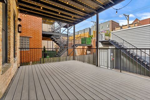 Tiny photo for 1630 W WARREN Boulevard #1, Chicago, IL 60607 (MLS # 12492720)