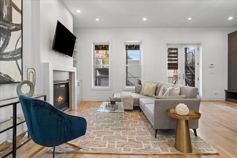 Tiny photo for 1630 W WARREN Boulevard #1, Chicago, IL 60607 (MLS # 12492720)