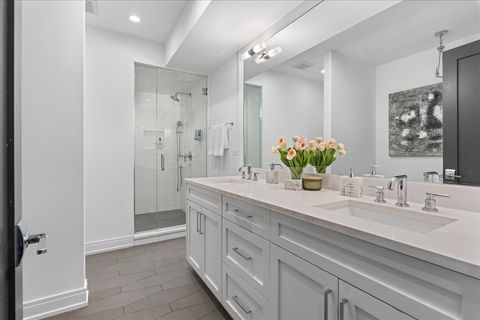 Tiny photo for 1630 W WARREN Boulevard #1, Chicago, IL 60607 (MLS # 12492720)