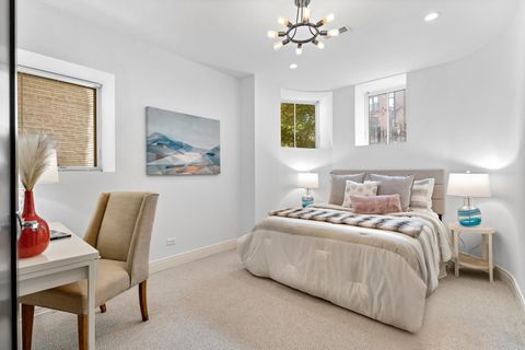 Tiny photo for 1630 W WARREN Boulevard #1, Chicago, IL 60607 (MLS # 12492720)