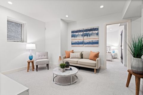 Tiny photo for 1630 W WARREN Boulevard #1, Chicago, IL 60607 (MLS # 12492720)