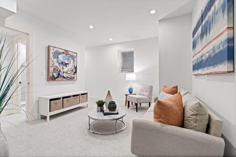 Tiny photo for 1630 W WARREN Boulevard #1, Chicago, IL 60607 (MLS # 12492720)