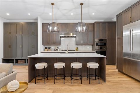 Tiny photo for 1630 W WARREN Boulevard #1, Chicago, IL 60607 (MLS # 12492720)