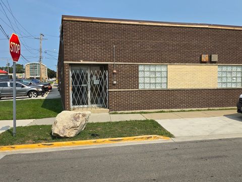 Photo of 921 Main Street, Melrose Park, IL 60160 (MLS # 12160515)