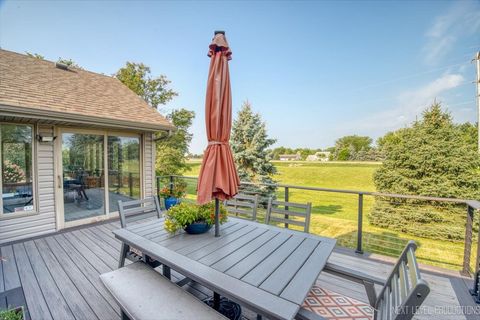 Tiny photo for 1331 Yorkshire Drive, Sycamore, IL 60178 (MLS # 12443331)