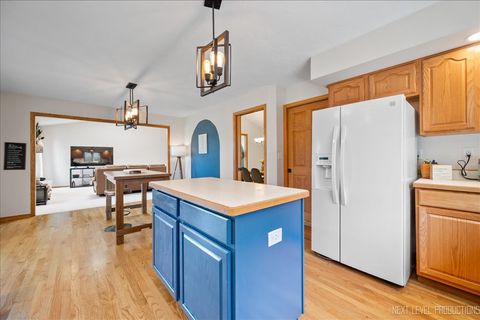 Tiny photo for 1331 Yorkshire Drive, Sycamore, IL 60178 (MLS # 12443331)