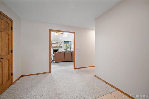 Tiny photo for 1331 Yorkshire Drive, Sycamore, IL 60178 (MLS # 12443331)