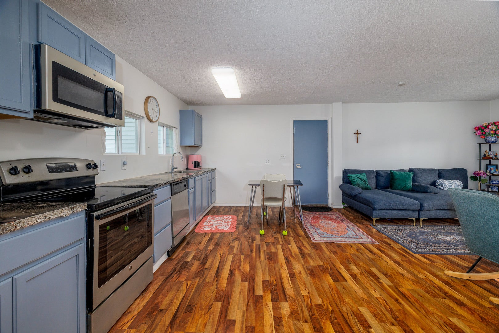 403 N 1st Street