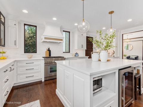 Tiny photo for 123 S Kensington Avenue, La Grange, IL 60525 (MLS # 12612904)