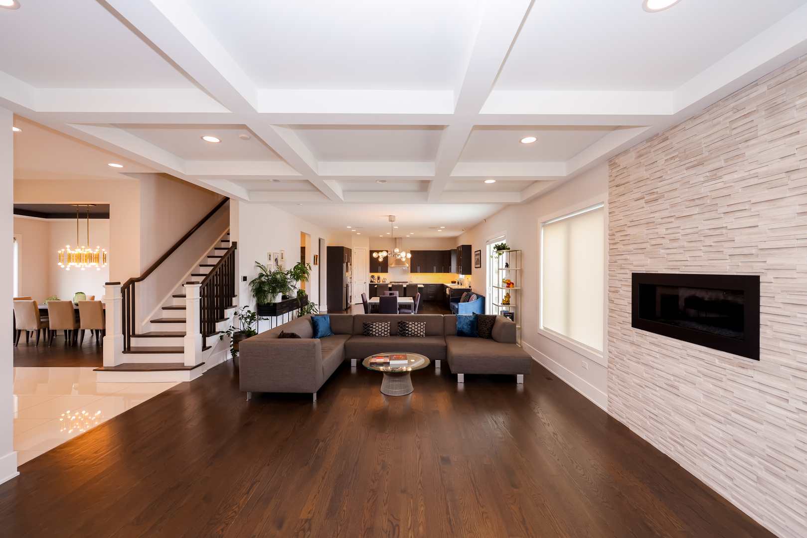 32 N Acacia Drive