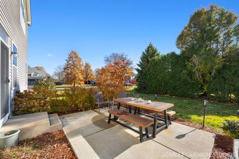 Tiny photo for 748 VERSAILLES Parkway, Oswego, IL 60543 (MLS # 12550299)