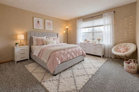 Tiny photo for 748 VERSAILLES Parkway, Oswego, IL 60543 (MLS # 12550299)