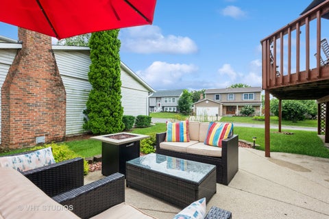 Tiny photo for 372 Canyon Trail, Carol Stream, IL 60188 (MLS # 12696457)