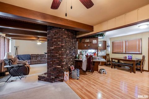 Tiny photo for 902 FAIRLANE Drive, Marion, IL 62959 (MLS # QC4269228)