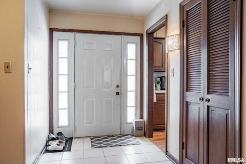 Tiny photo for 902 FAIRLANE Drive, Marion, IL 62959 (MLS # QC4269228)