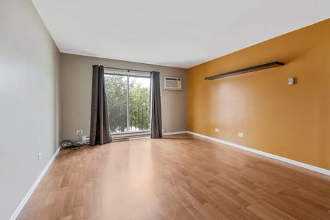 Tiny photo for 175 N Waters Edge Drive #201, Glendale Heights, IL 60139 (MLS # 12507345)