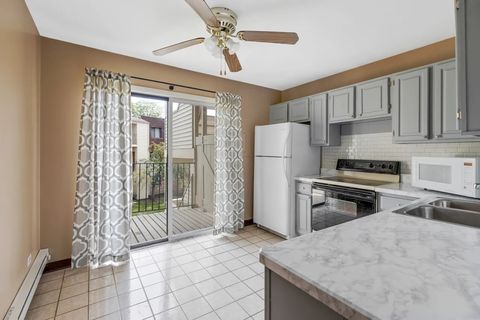 Tiny photo for 175 N Waters Edge Drive #201, Glendale Heights, IL 60139 (MLS # 12507345)