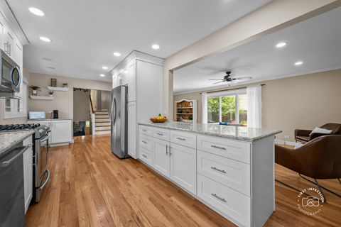 Tiny photo for 325 Hemlock Lane, Naperville, IL 60540 (MLS # 12642719)