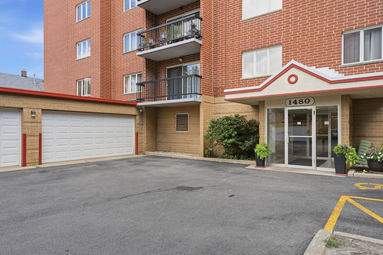 1480 Jefferson Street 202