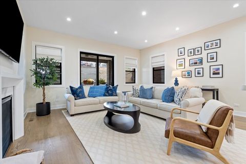 Tiny photo for 2625 N Wilton Avenue #1, Chicago, IL 60614 (MLS # 12537549)