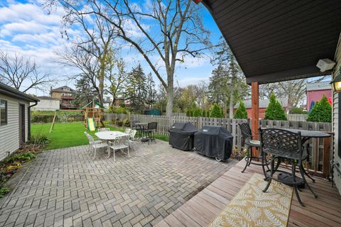 A home in La Grange Park