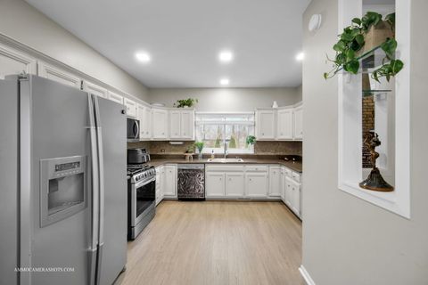 Tiny photo for 716 Ayers Street, Bolingbrook, IL 60440 (MLS # 12535970)