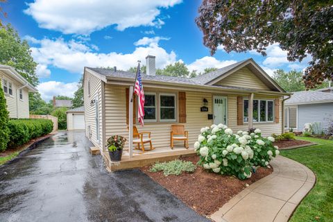 A home in Glen Ellyn