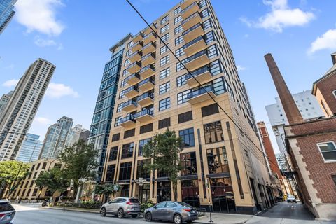 Photo of 101 W SUPERIOR Street #1101, Chicago, IL 60654 (MLS # 12501823)