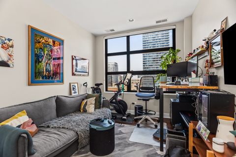 Tiny photo for 101 W SUPERIOR Street #1101, Chicago, IL 60654 (MLS # 12501823)