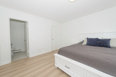 Tiny photo for 444 Washington Boulevard #404, Oak Park, IL 60302 (MLS # 12567487)