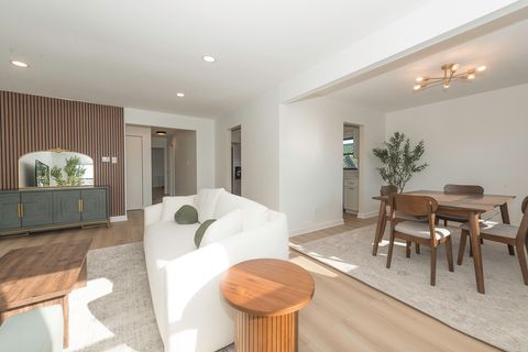 Tiny photo for 444 Washington Boulevard #404, Oak Park, IL 60302 (MLS # 12567487)