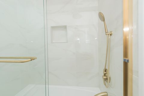 Tiny photo for 444 Washington Boulevard #404, Oak Park, IL 60302 (MLS # 12567487)