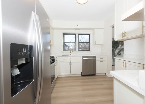 Tiny photo for 444 Washington Boulevard #404, Oak Park, IL 60302 (MLS # 12567487)