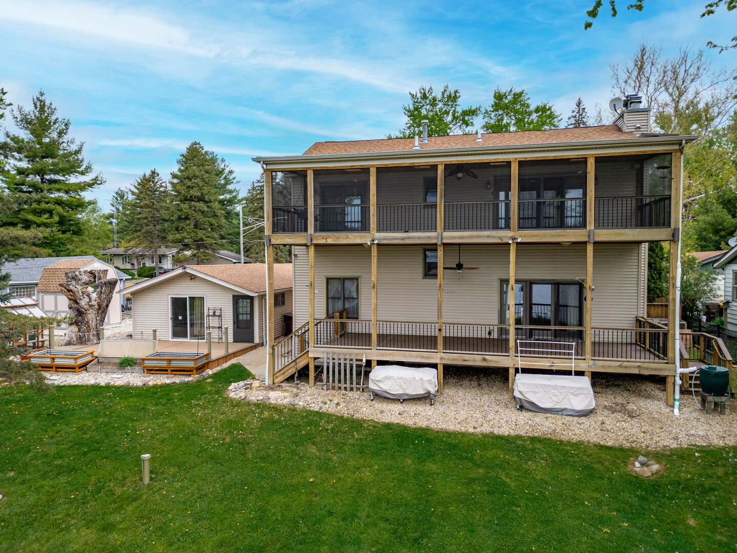 1311 W Northeast Shore Drive