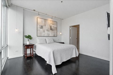 Tiny photo for 653 N Kingsbury Street #1405, Chicago, IL 60654 (MLS # 12626203)