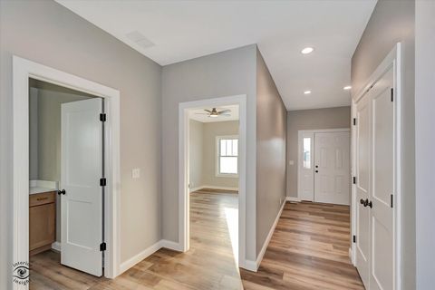 Tiny photo for 1165 S. Farmstone Drive, Diamond, IL 60416 (MLS # 12503307)