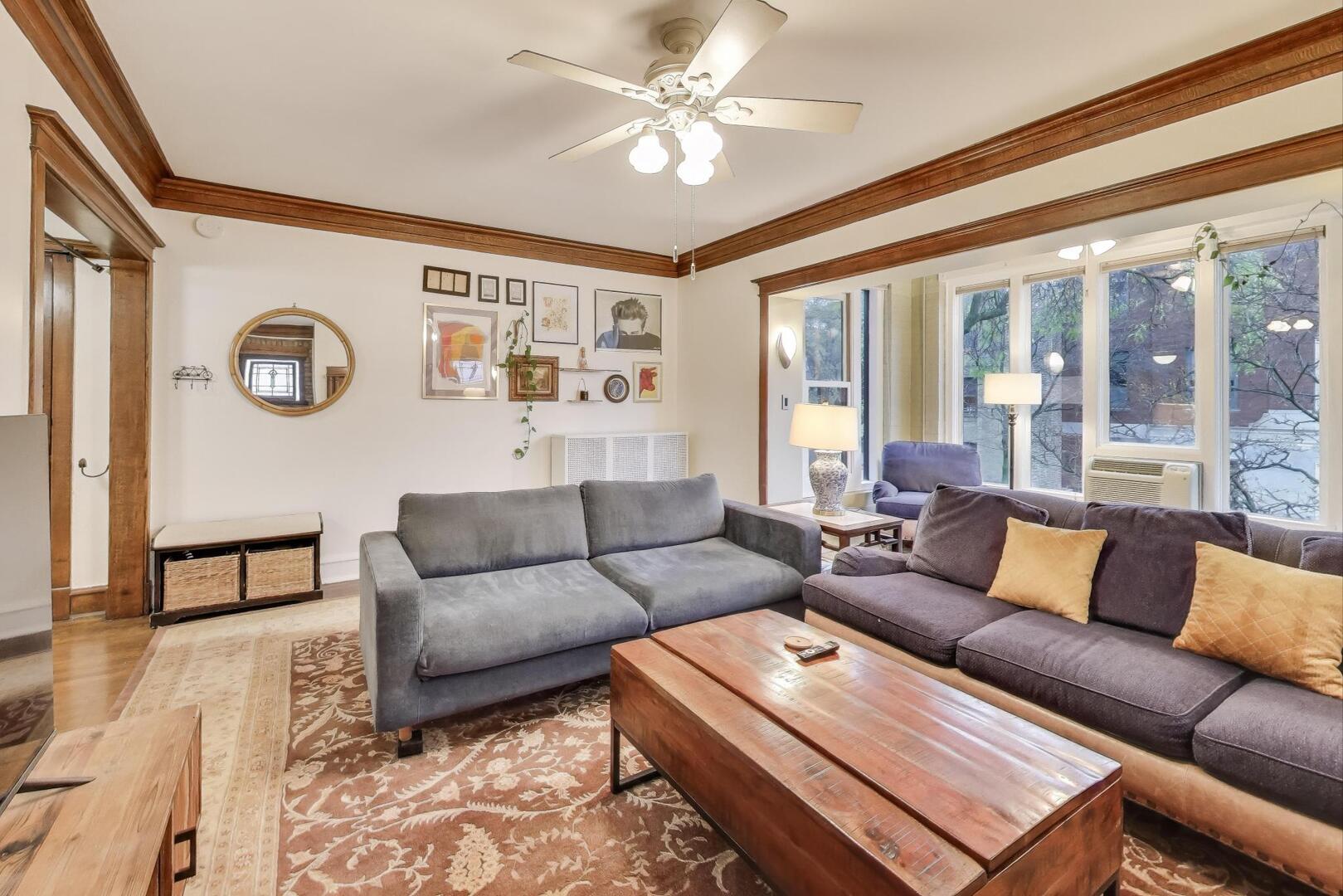 3755 N Pine Grove Avenue 2