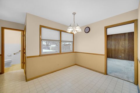 Tiny photo for 9620 S Keeler Avenue S, Oak Lawn, IL 60453 (MLS # 12525612)