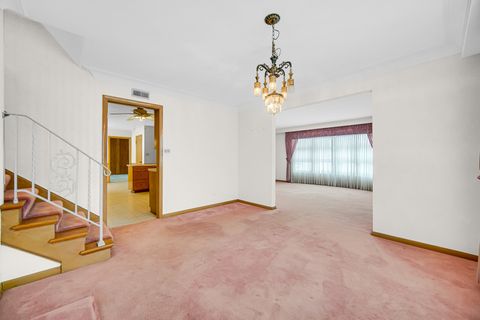 Tiny photo for 9620 S Keeler Avenue S, Oak Lawn, IL 60453 (MLS # 12525612)