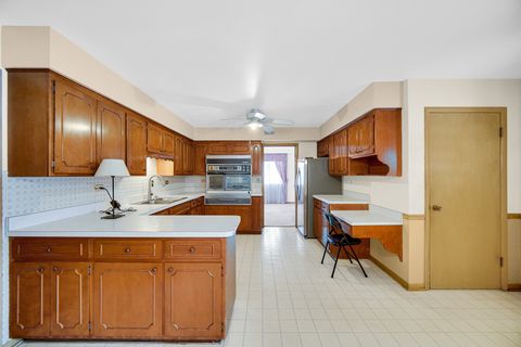 Tiny photo for 9620 S Keeler Avenue S, Oak Lawn, IL 60453 (MLS # 12525612)