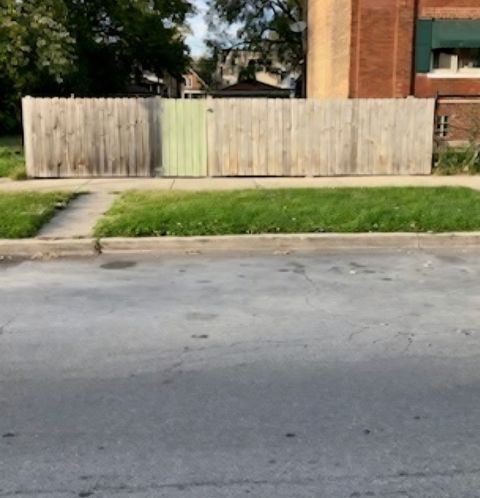 118 W 113th Place Chicago IL 60628