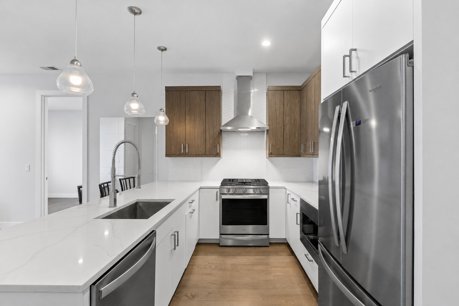 2217 W Madison Street 403